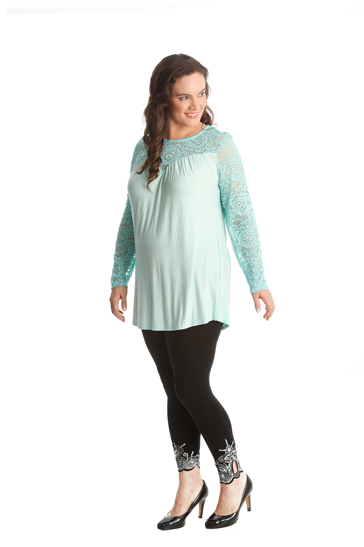 Women Plus Size 3/4 Sleeve Tunic Tops Loose Basic Shirt Tunics Stand out and be confident Accentuate your figure and stand out in confident style this season with our scintillating collection of plus size tunic tops for women.