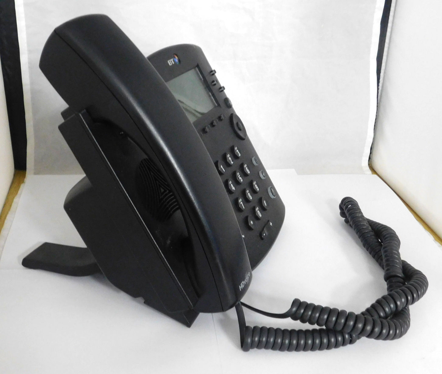 VVX300 HD Voice Phone POE BTBranded Handset w/ Stand FREE UK