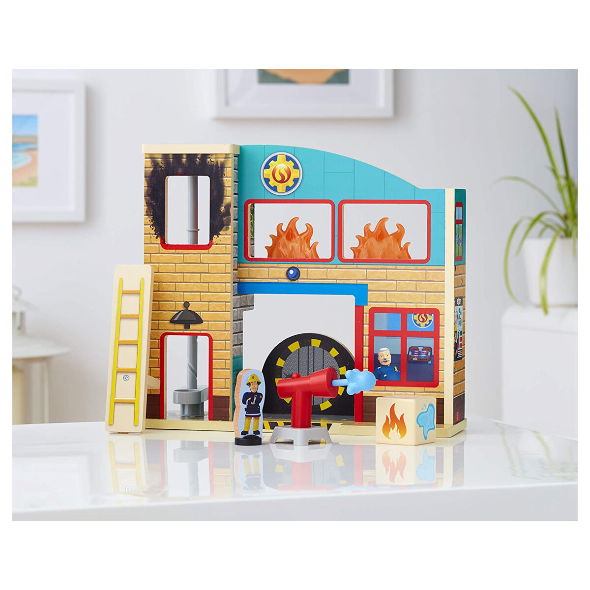 Fireman Sam - Wooden Pontypandy Fire Station Playset with Figures & Accessories - Image 2