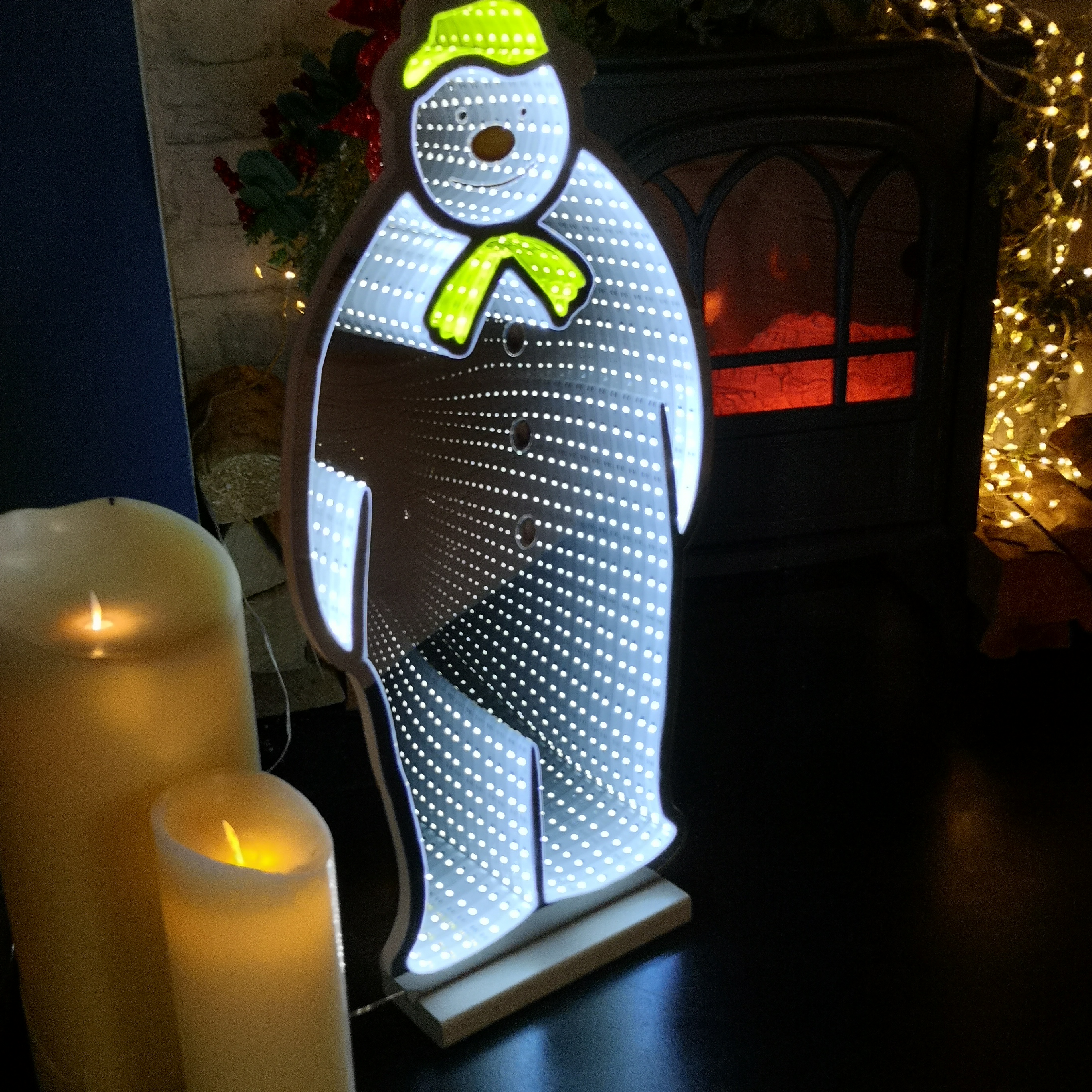 Choice of 32 Designs of LED Light Up Christmas Infinity Light Decorations - Picture 21 of 32