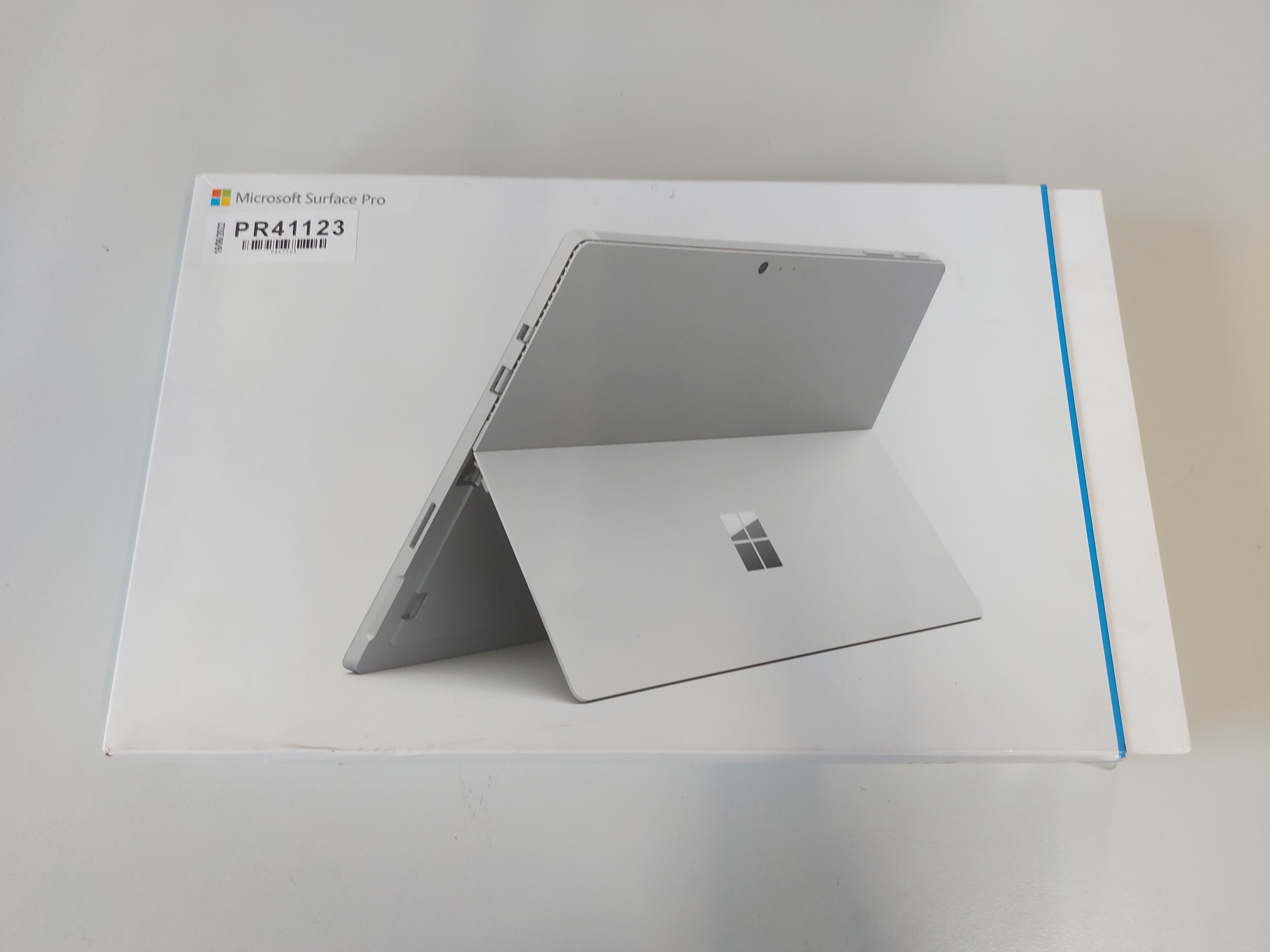 Microsoft Surface Pro 4 1724 128GB Core i5-6300U 2400MHz 4GB RAM