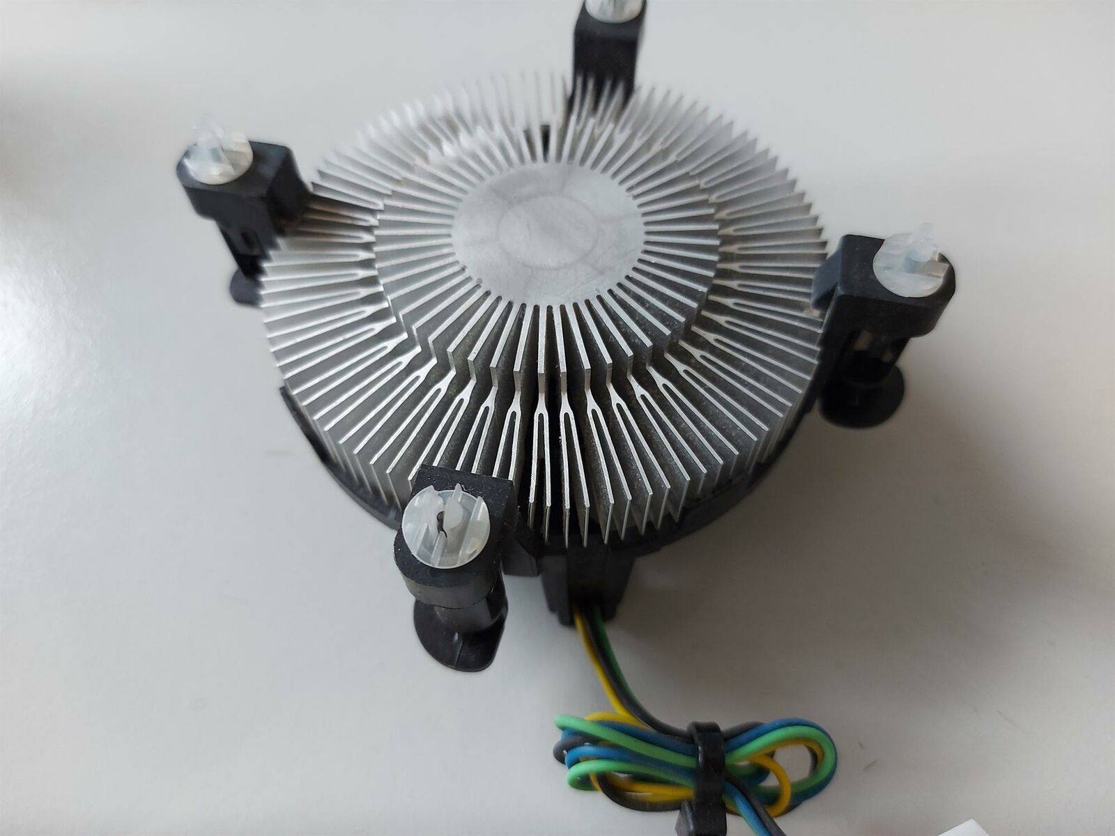 Intel Nidec DC12V 0.20A Heatsink & Fan Unit E97379-001