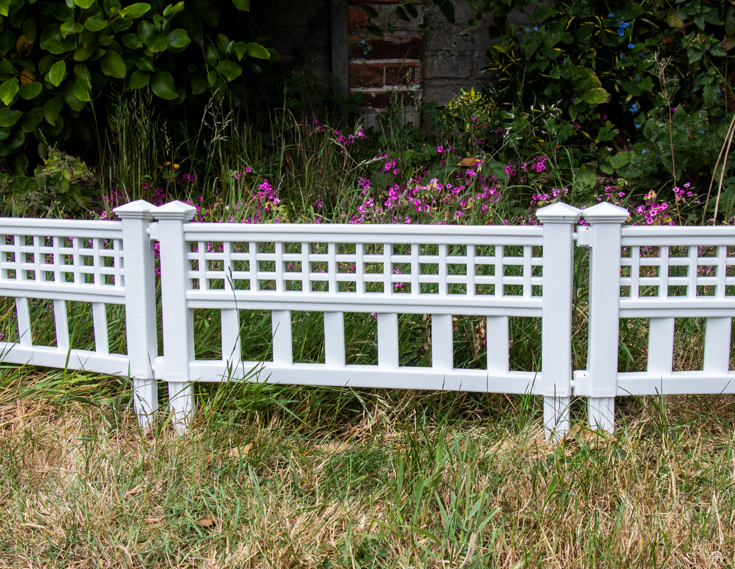 Woodside White Decorative Plastic Garden Fence Panels
