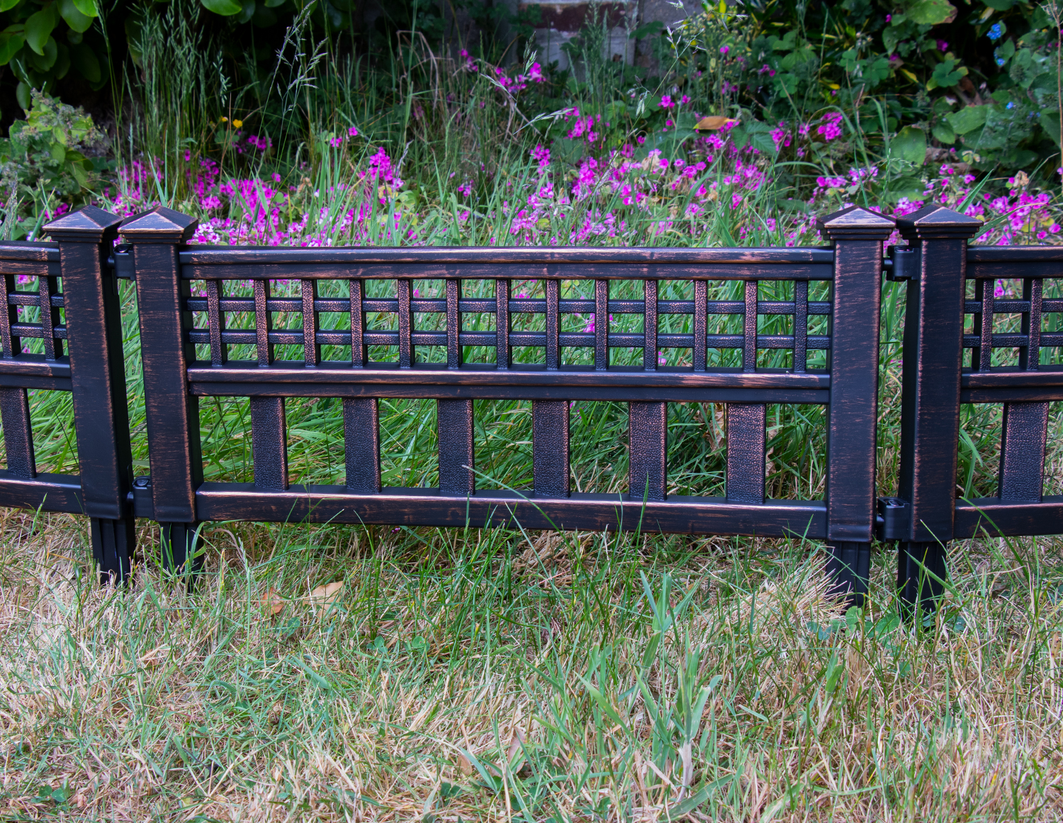 Woodside Bronze Decorative Plastic Garden Fence Panels, Border Edging