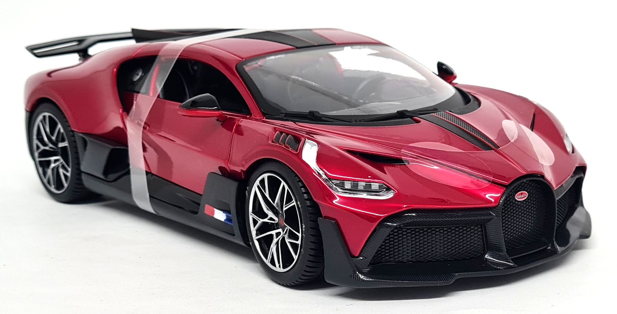 Maisto 1/18 - Bugatti Divo Candy Red Supercar Diecast Scale Model Car