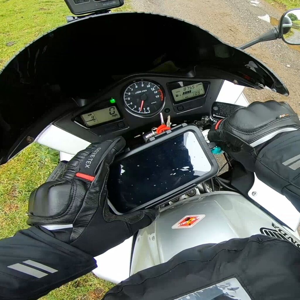 Ultimateaddons Motorcycle Mount Kits for Apple iPhone 6, 7, 8 SE 2020 Natychmiastowa cena dostawy