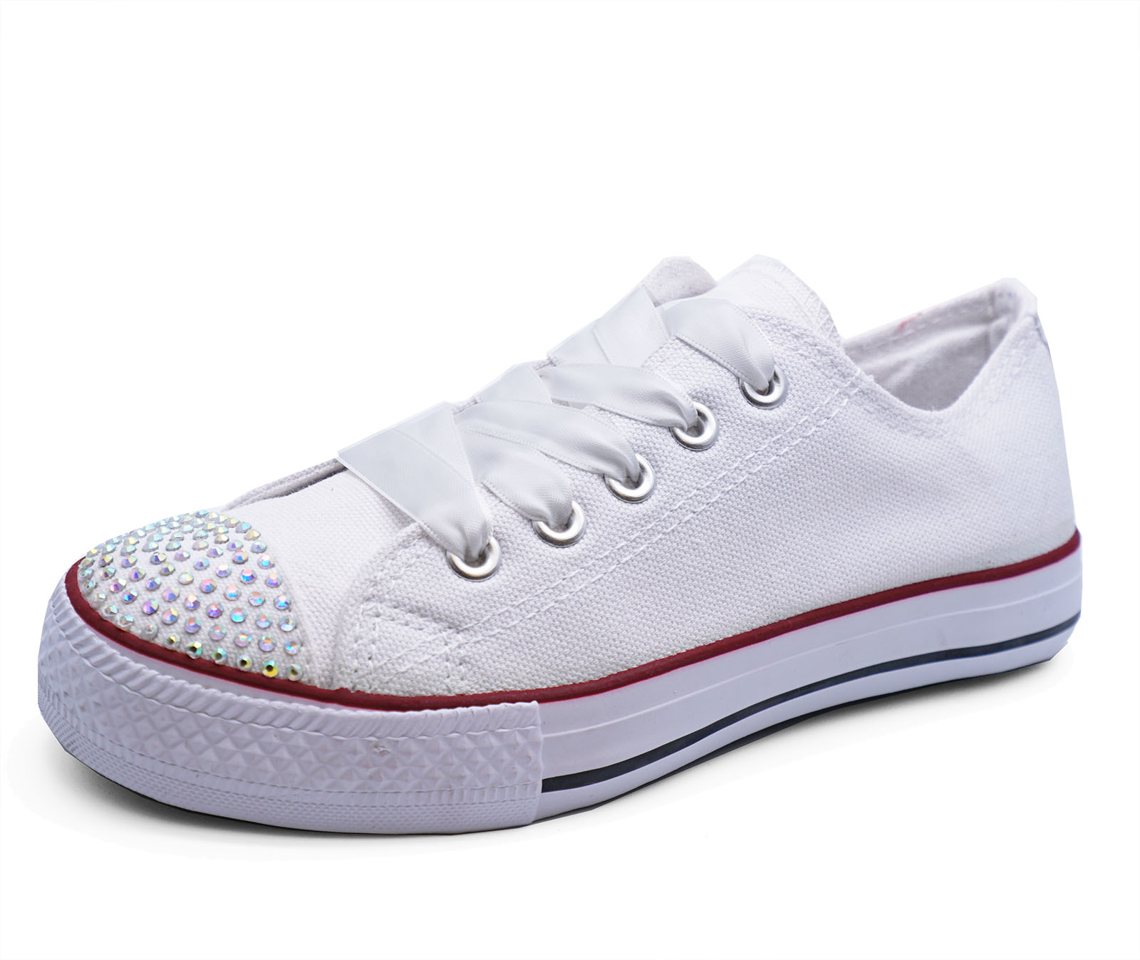 youth white canvas shoes