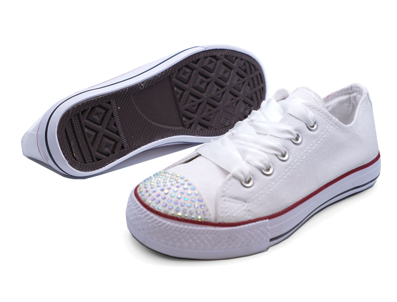 next white canvas pumps