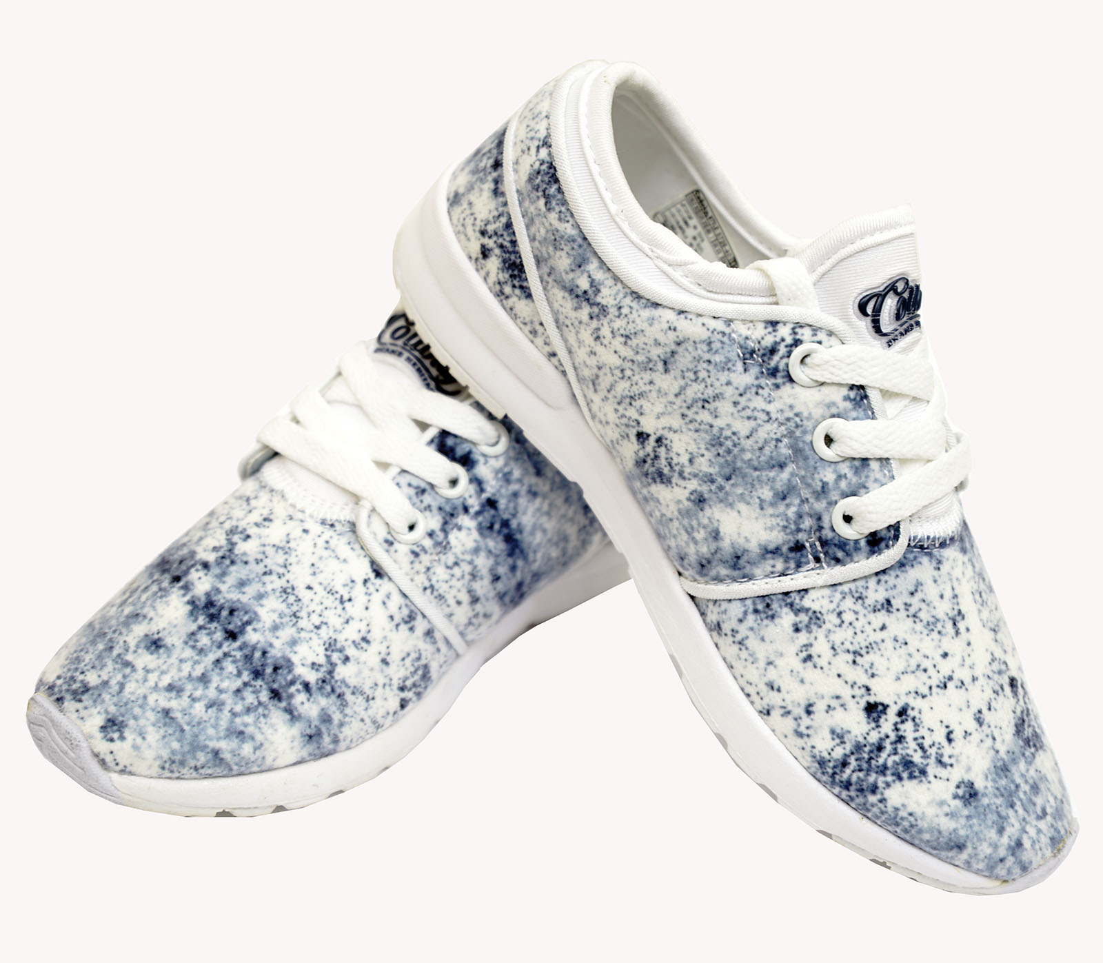 childrens white trainers