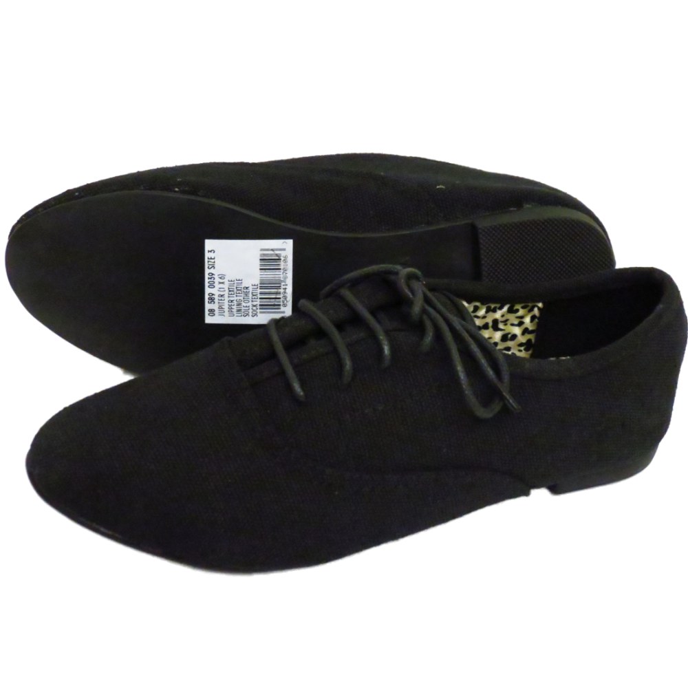 black lace up canvas pumps