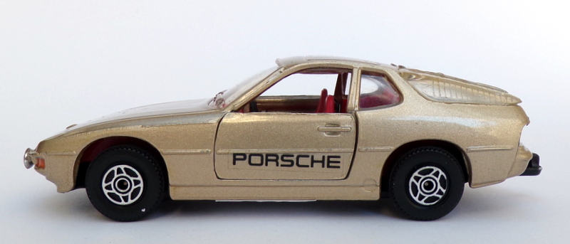 Corgi 11.5cm Long Vintage Diecast CG118 - Porsche 924 - Gold