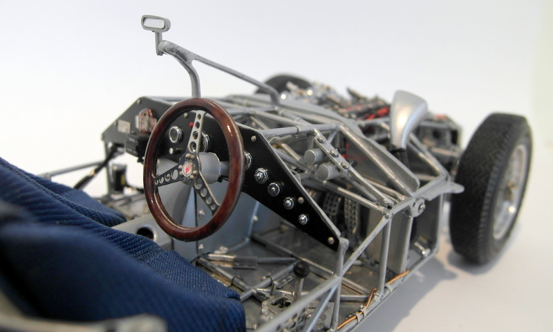 CMC 1/18 scale diecast - M-060 Maserati Tipo 61 Birdcage Chassis Version CMC 1/18 scale diecast - M-060 Maserati Tipo 61 Birdcage Chassis Version