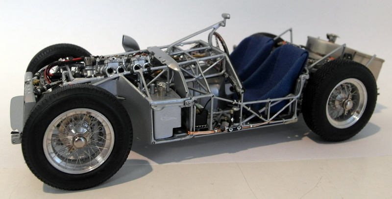 CMC 1/18 scale diecast - M-060 Maserati Tipo 61 Birdcage Chassis Version CMC 1/18 scale diecast - M-060 Maserati Tipo 61 Birdcage Chassis Version