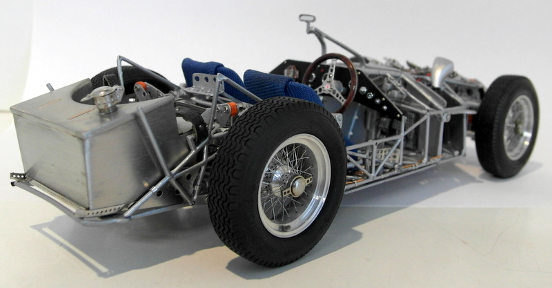 CMC 1/18 scale diecast - M-060 Maserati Tipo 61 Birdcage Chassis Version CMC 1/18 scale diecast - M-060 Maserati Tipo 61 Birdcage Chassis Version