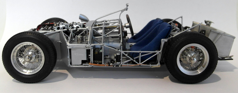 CMC 1/18 scale diecast - M-060 Maserati Tipo 61 Birdcage Chassis Version CMC 1/18 scale diecast - M-060 Maserati Tipo 61 Birdcage Chassis Version
