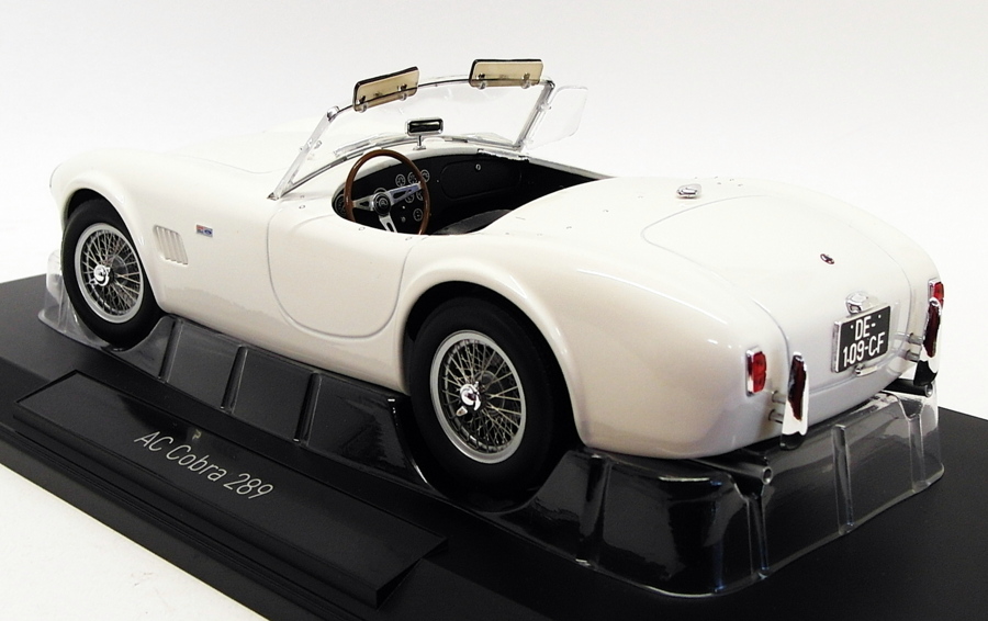 Norev 1/18 Scale Model Car 182752 - 1963 AC Cobra 289 - White