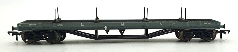 Bachmann OO Gauge (1/76) 33-857 - 30 Ton Bogie Bolster Wagon BR LMS Bachmann OO Gauge (1/76) 33-857 - 30 Ton Bogie Bolster Wagon BR LMS