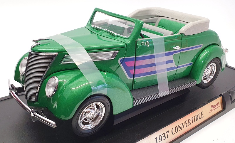 Miniature Road Signature 1/18 - 1937 Ford Convertible - Vert Métal - Diecast