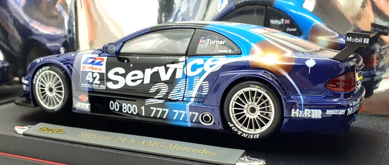 Maisto 1/18 Scale 38888 - 2001 Mercedes Benz CLK-DTM #42 Service