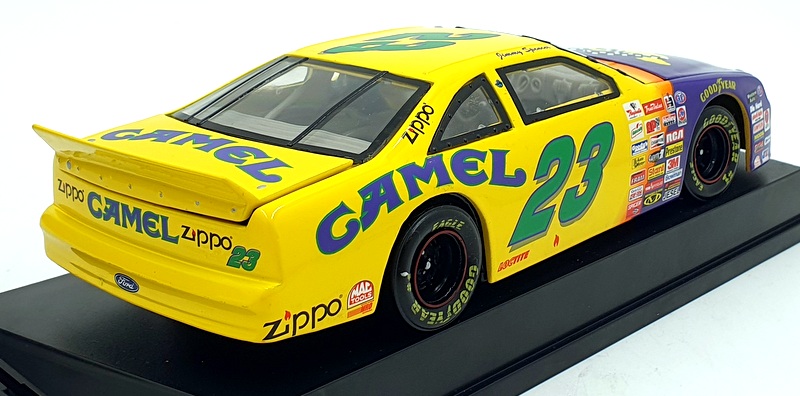 Action 1/24 Scale W249701089 - Ford Thunderbird 1997 Smokin