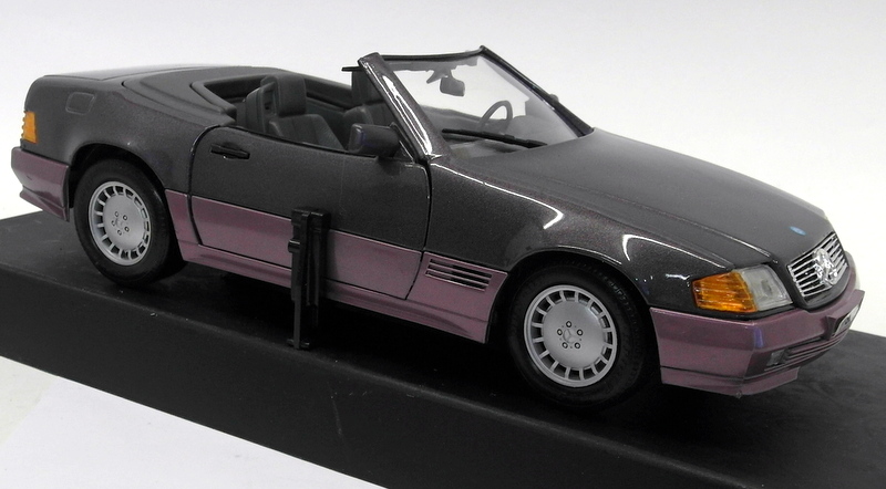 Maisto 1/18 Scale Diecast - 31801 Mercedes Benz 500SL 1989 - Purple