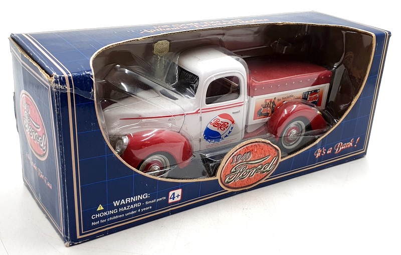 ホットウィール Golden Wheel 1/18 Scale Diecast 35401 - 1940 Ford Pepsi Cola Coin