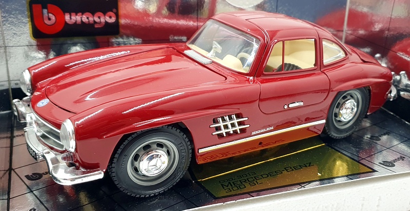 Burago 1/18 Scale Diecast 3013 - Mercedes Benz 300SL 1954 Dark Red