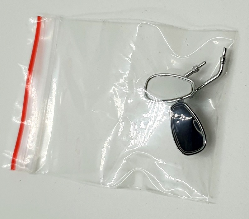 Minichamps 1/12 Scale 122 163704 - Yamaha Vmax 1993 - Black