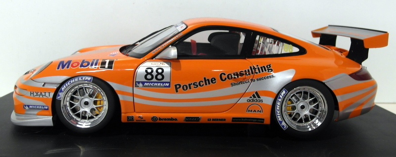 Autoart 1/18 Scale Diecast - WAP02112117 Porsche 911 997 GT3 Cup Car Orange