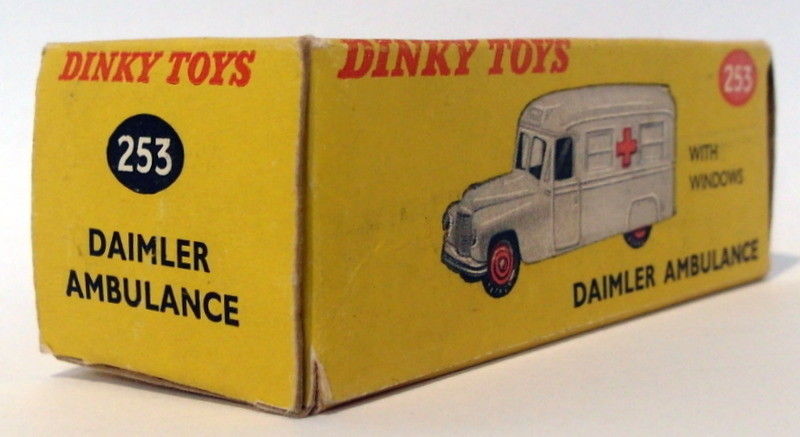 Vintage Dinky 253 - Daimler Ambulance - White Variant 2