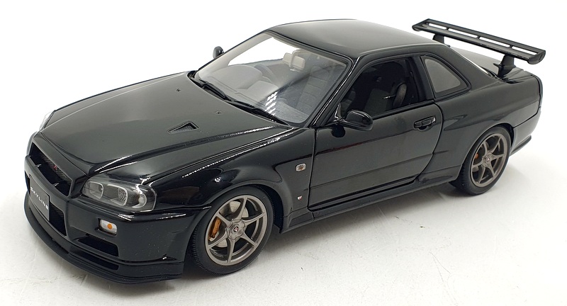 Autoart 1/18 Scale Diecast DC8224K - Nissan Skyline GT-R34 - Black