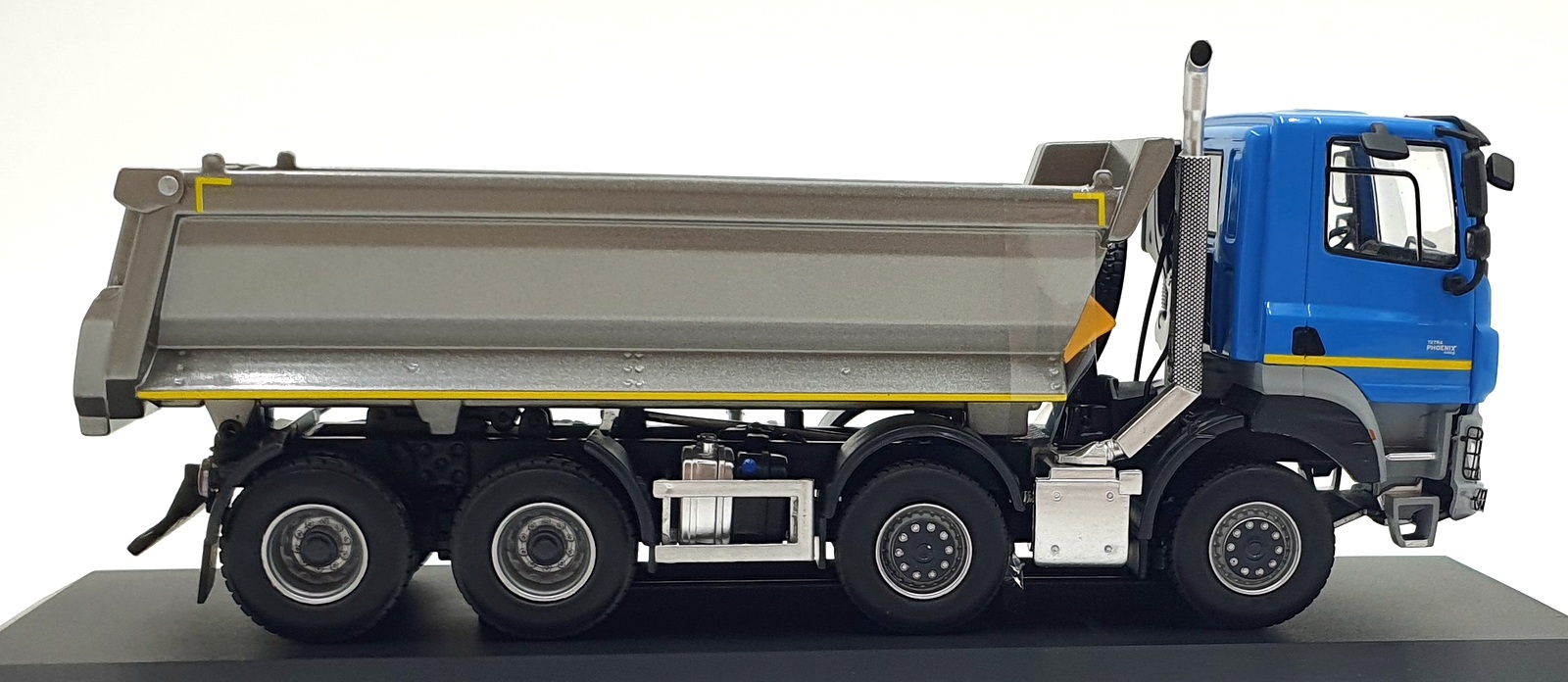 Ixo 1/43 Scale TRU040.22 - 2016 Tatra Phoenix Euro 6 8x8 (Tipper