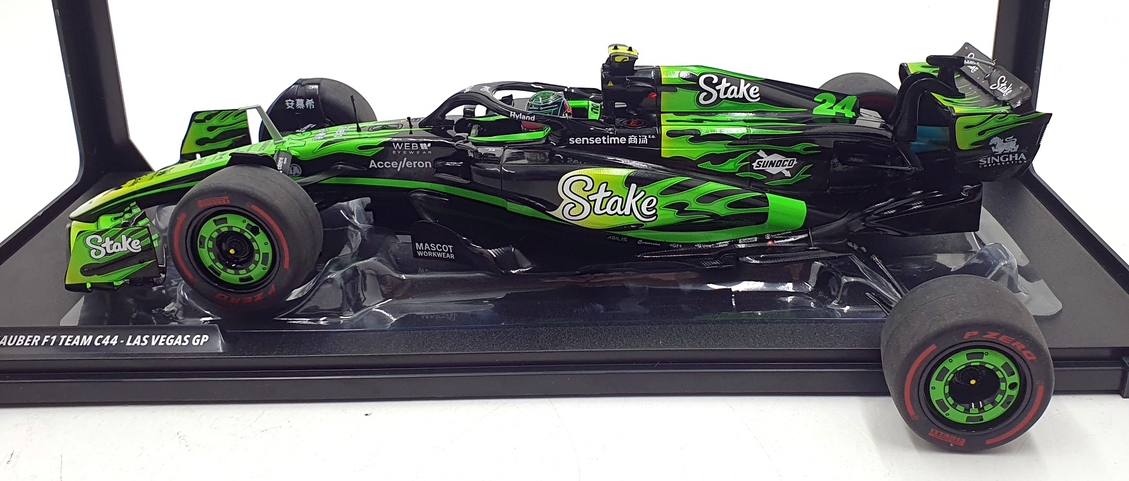 Solido 1/18 Scale S1814103 Kick Sauber F1 Team C44 #24 Las Vegas GP Zhou