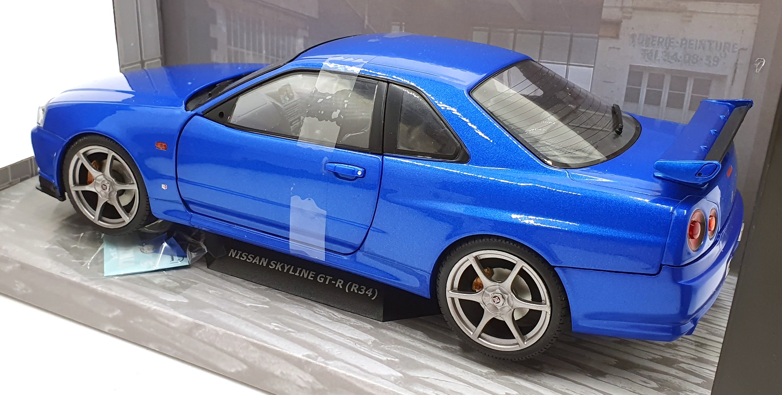 Solido 1/18 Scale Diecast S1804301 - 1999 Nissan Skyline R34 GTR Bayisde Blue Solido 1/18 Scale Diecast S1804301 - 1999 Nissan Skyline R34 GTR Bayisde Blue