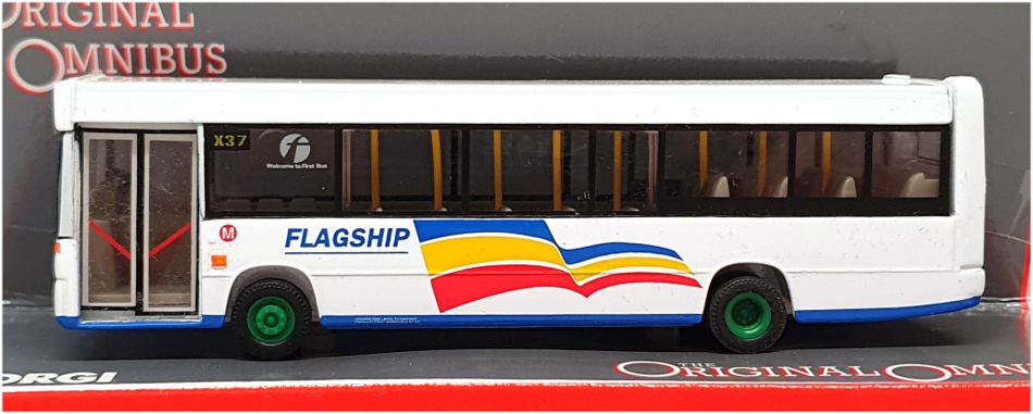 Corgi 1/76 Scale 42801 - Dennis Dart - Kingfisher Huddersfield (Flagship)