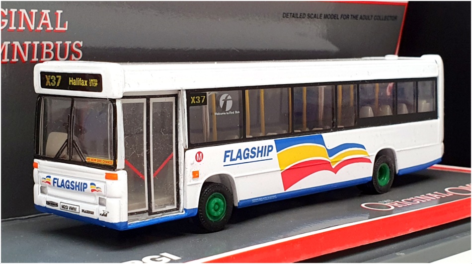 Corgi 1/76 Scale 42801 - Dennis Dart - Kingfisher Huddersfield (Flagship)