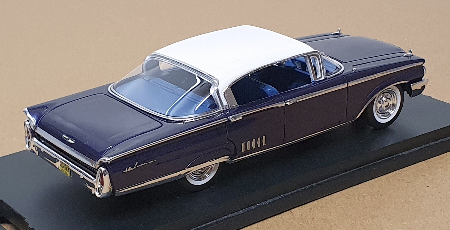 Goldvarg 1/43 Scale GC-084A - 1960 Mercury Park Lane 4Dr. - Marine Blue Goldvarg 1/43 Scale GC-084A - 1960 Mercury Park Lane 4Dr. - Marine Blue
