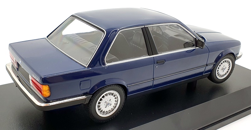 Minichamps 1/18 Scale 155 026009 BMW 323i 1982 - Saturn Blue