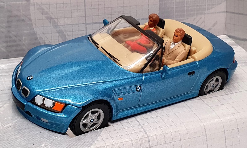 Corgi 1/36 Scale CC04904 - BMW Z3 James Bond 007 (Goldeneye) Met