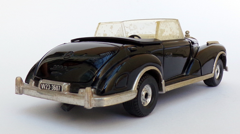 Corgi 13cm Long Vintage Diecast CG107 - Mercedes Benz 300S - Black