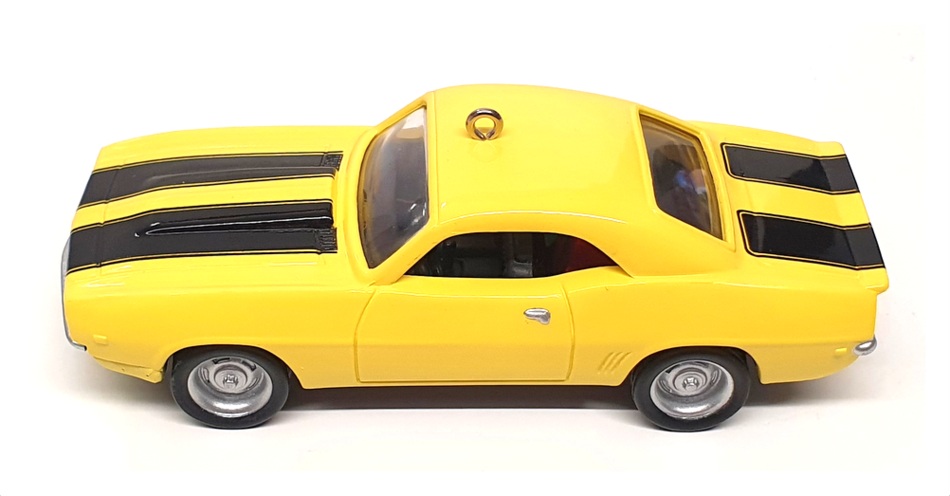 Hallmark Kiddie Car Classics 05239 - 1969 Chevrolet Camaro Z28 Ornament - Yellow
