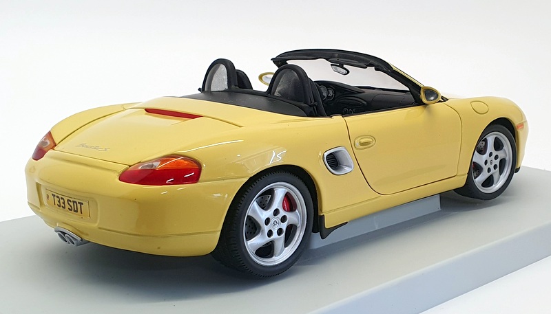 UT Models 1/18 Scale Model Car 27861 - Porsche Boxter S - Yellow