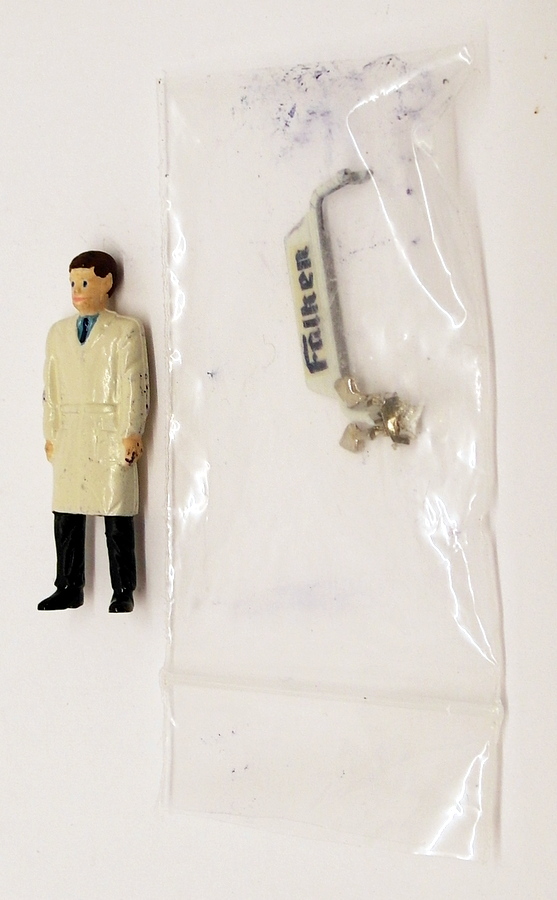 Kenna Models 1/43 Scale KM28818F - Triumph Herald - Falken 1 Of 50