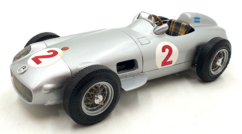 CMC (1/18) メルセデスベンツ W196 1:18 Scale CMC Die-Cast M-006 Mercedes-Benz W196 Silberpfeil