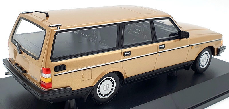 Minichamps 1/18 Scale Diecast 155 171415 - Volvo 240 GL Break 1986 - Gold