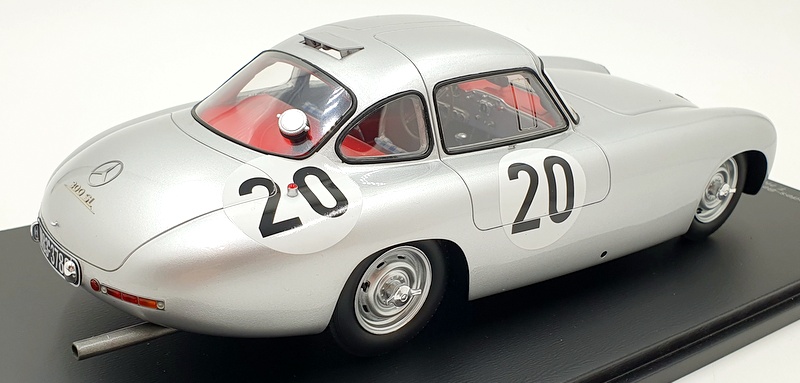 Spark 1/18 Scale 18S859 - Mercedes-Benz 300 SL #20 Le Mans 1952 Spark 1/18 Scale 18S859 - Mercedes-Benz 300 SL #20 Le Mans 1952