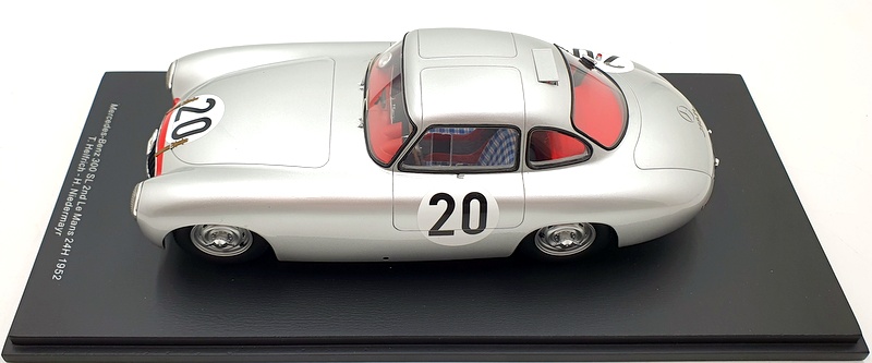Spark 1/18 Scale 18S859 - Mercedes-Benz 300 SL #20 Le Mans 1952 Spark 1/18 Scale 18S859 - Mercedes-Benz 300 SL #20 Le Mans 1952