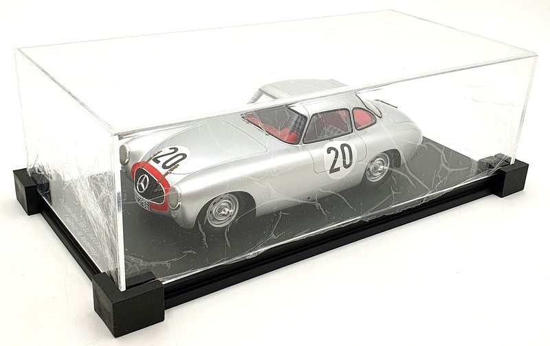 Spark 1/18 Scale 18S859 - Mercedes-Benz 300 SL #20 Le Mans 1952 Spark 1/18 Scale 18S859 - Mercedes-Benz 300 SL #20 Le Mans 1952