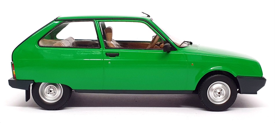 Triple9 1/18 Scale Diecast T9-1800334 - 1992 Oltcit Club 11 RL - Green Triple9 1/18 Scale Diecast T9-1800334 - 1992 Oltcit Club 11 RL - Green