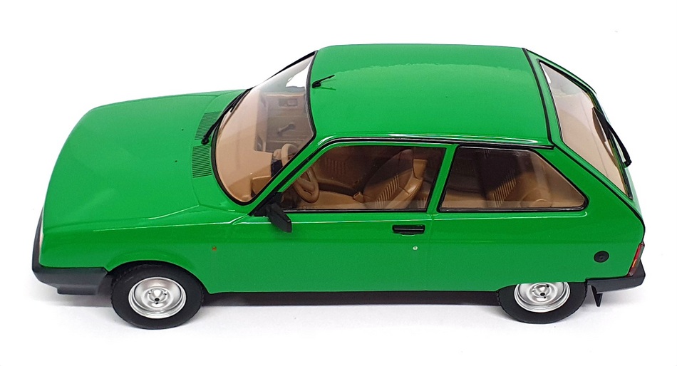 Triple9 1/18 Scale Diecast T9-1800334 - 1992 Oltcit Club 11 RL - Green Triple9 1/18 Scale Diecast T9-1800334 - 1992 Oltcit Club 11 RL - Green